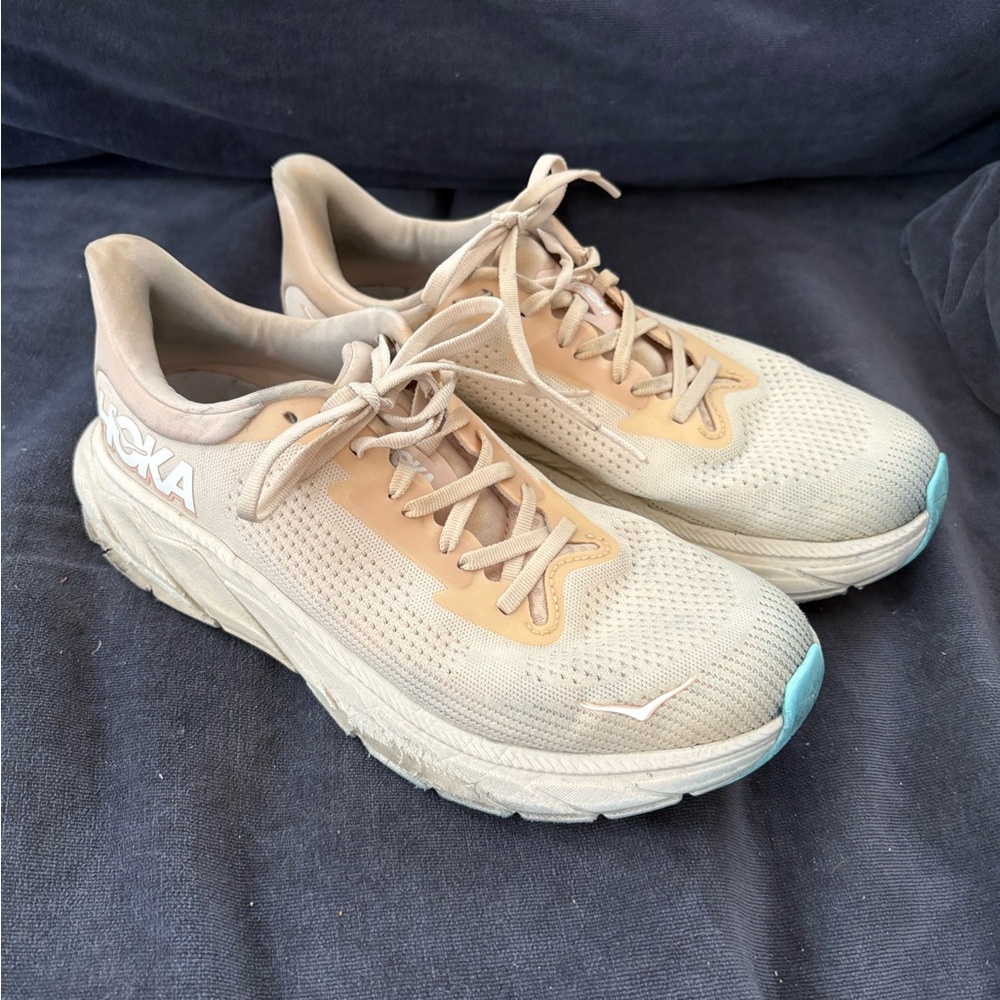 Hoka Arahi 7 women’s 9 1/2 sneakers